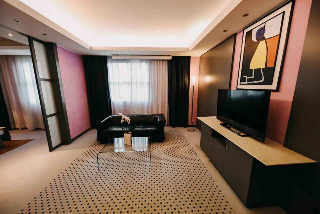 Shg Hotel Antonella Pomezia Luaran gambar