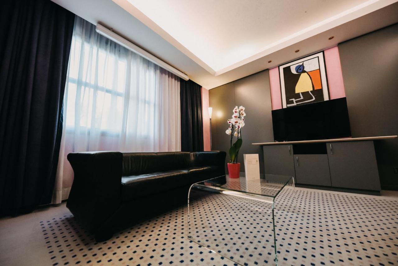 Shg Hotel Antonella Pomezia Luaran gambar