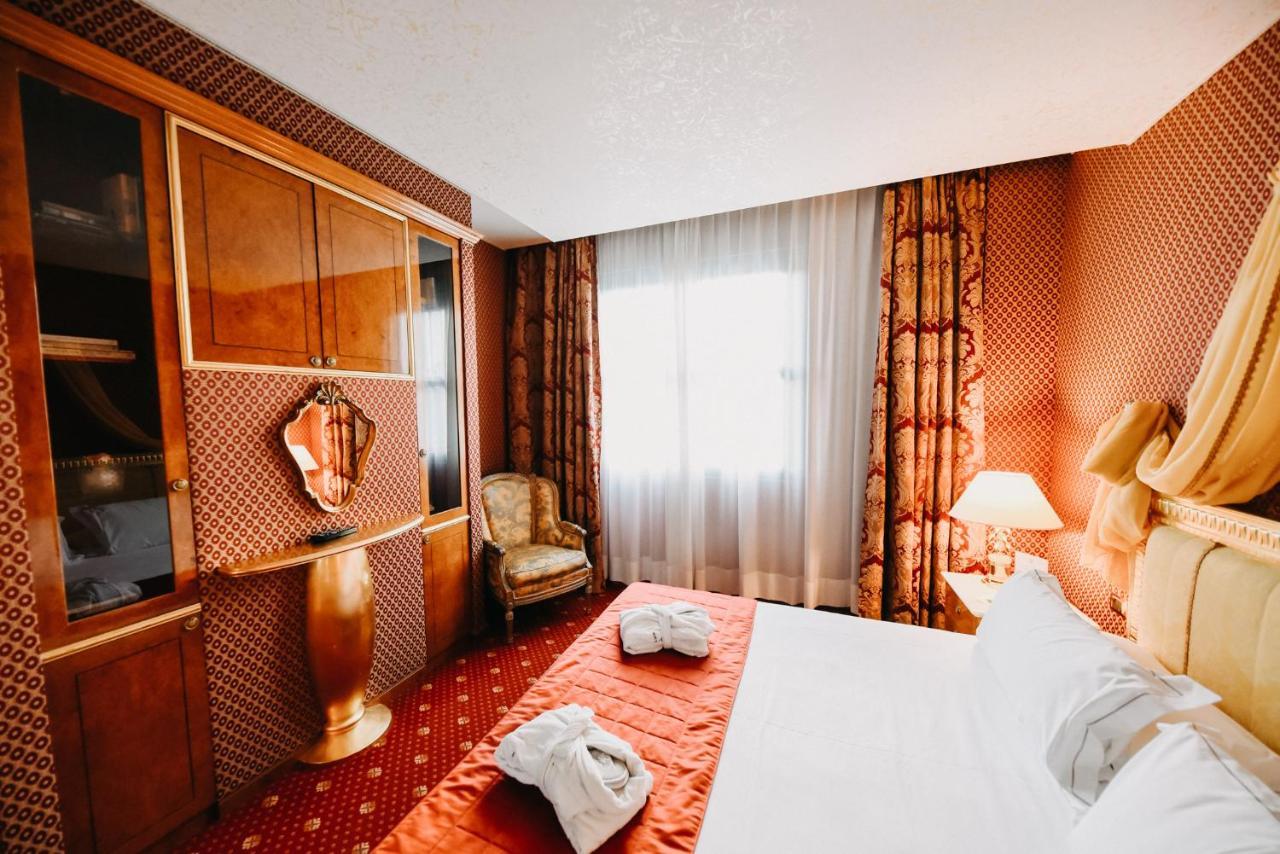 Shg Hotel Antonella Pomezia Luaran gambar