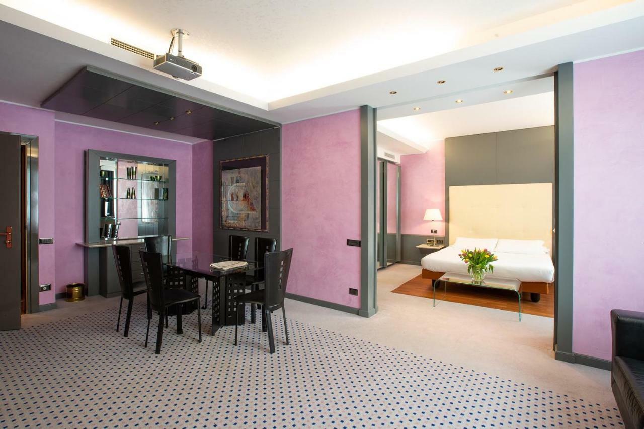 Shg Hotel Antonella Pomezia Luaran gambar