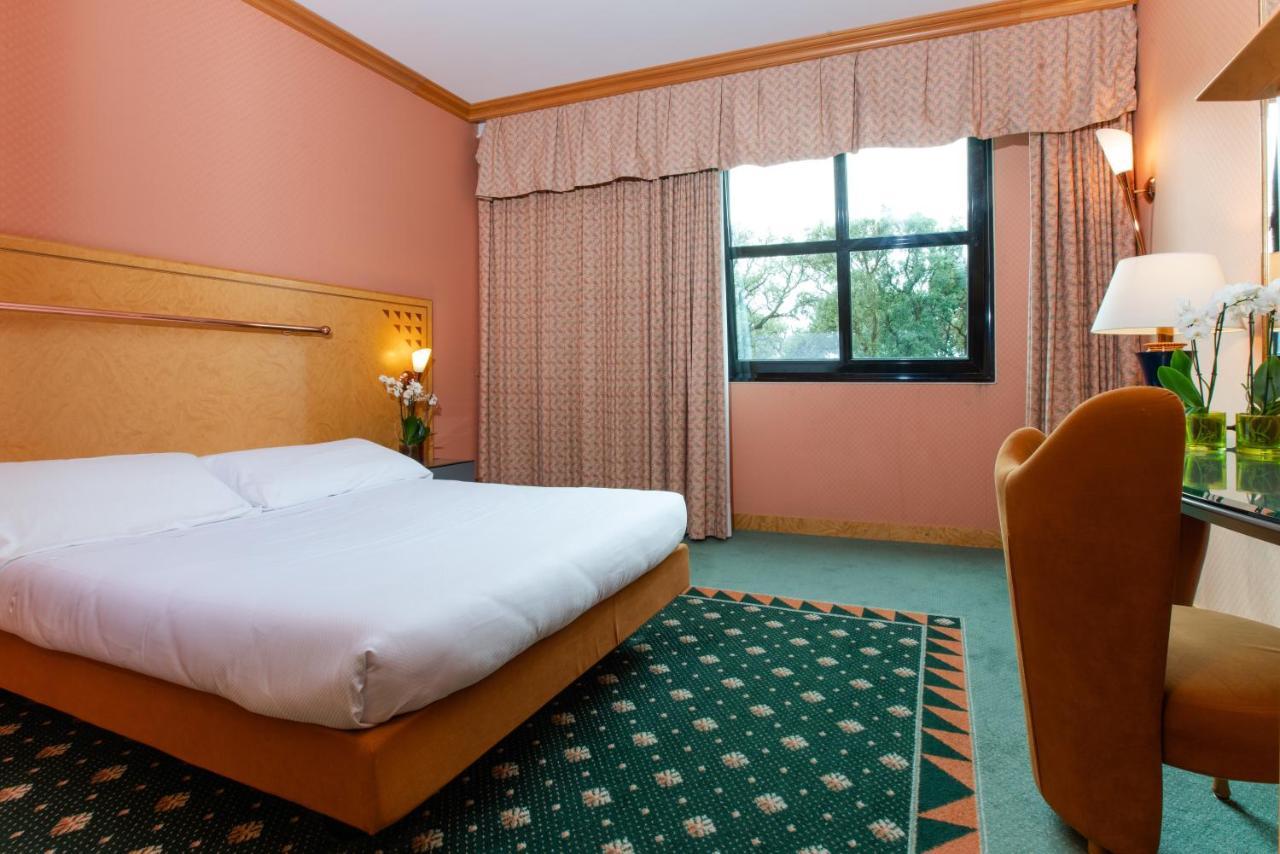 Shg Hotel Antonella Pomezia Luaran gambar