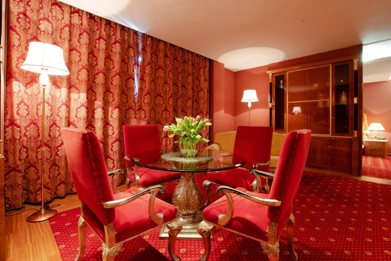 Shg Hotel Antonella Pomezia Luaran gambar